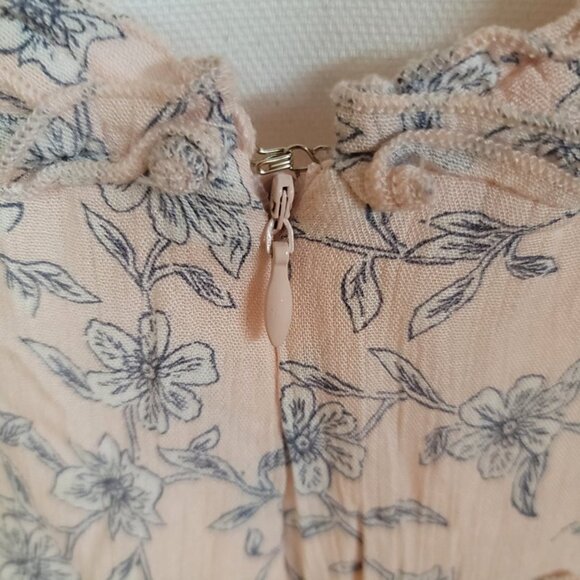 Love Tree Pink and Blue Floral Flowy dress - Picture 5 of 5